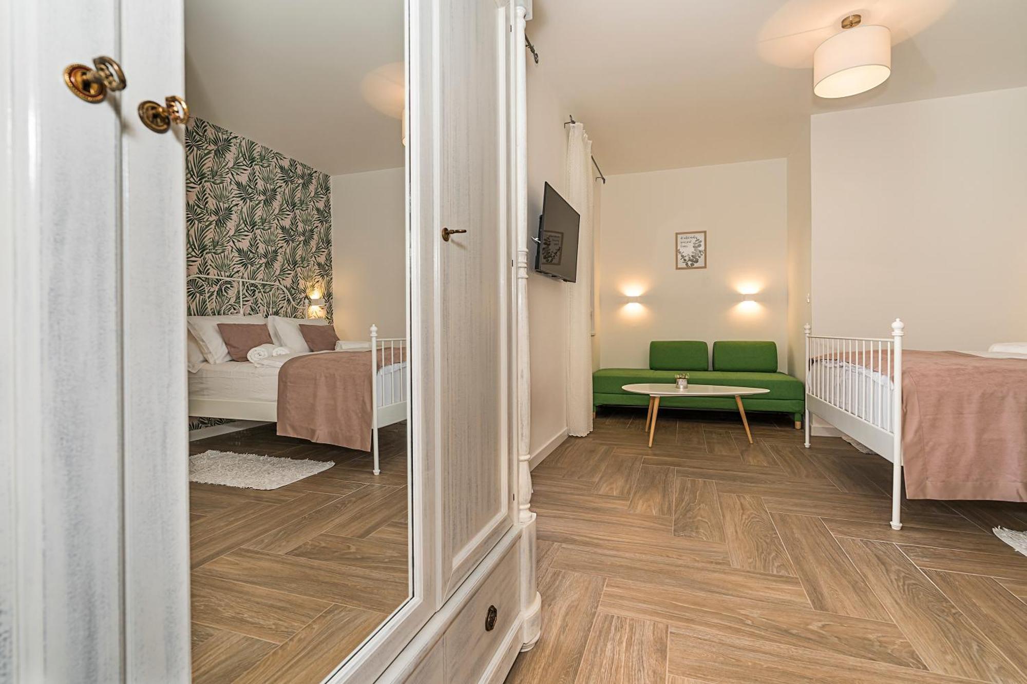 Studio Apartments Marcel Спліт Екстер'єр фото