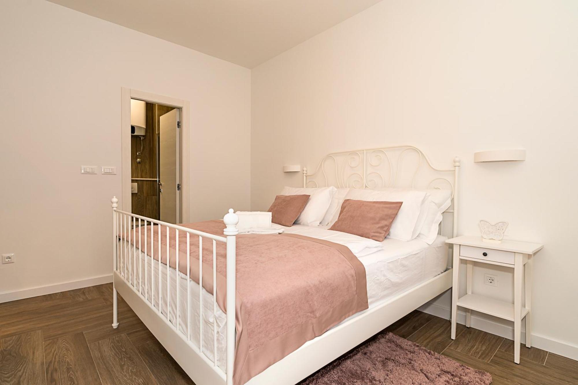 Studio Apartments Marcel Спліт Екстер'єр фото