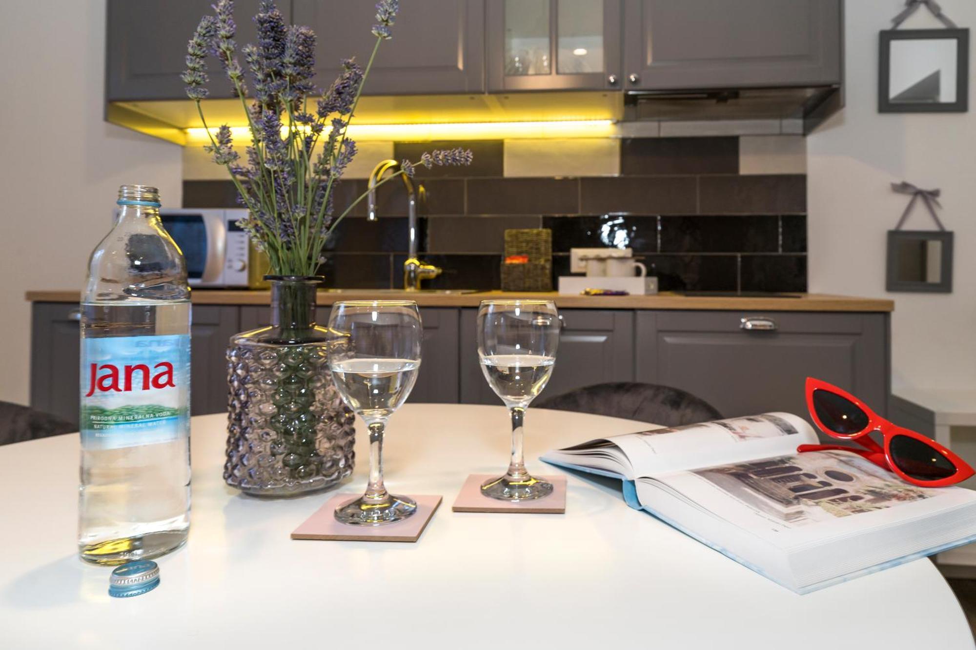 Studio Apartments Marcel Спліт Екстер'єр фото